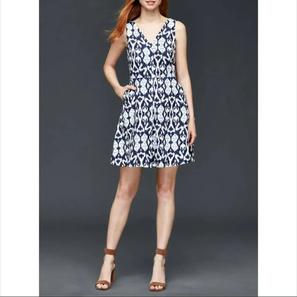 Gap 100% Linen Sleeveless V-neck Fit & Flare Ikat Blue White Mini Dress Size 4
